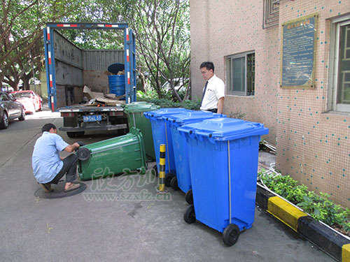 新增塑料分類垃圾桶！牛市東西路“美顏”